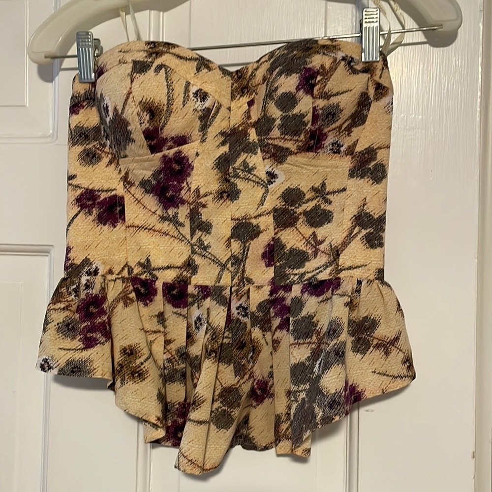 Jessica Simpson corset type top